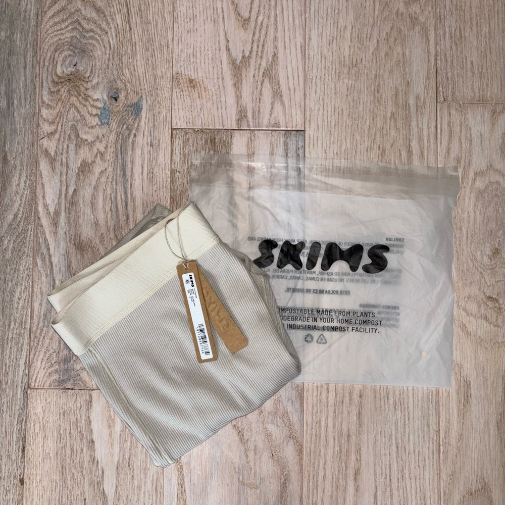 Skims Cotton Rib Boxer - Picture 7 of 7